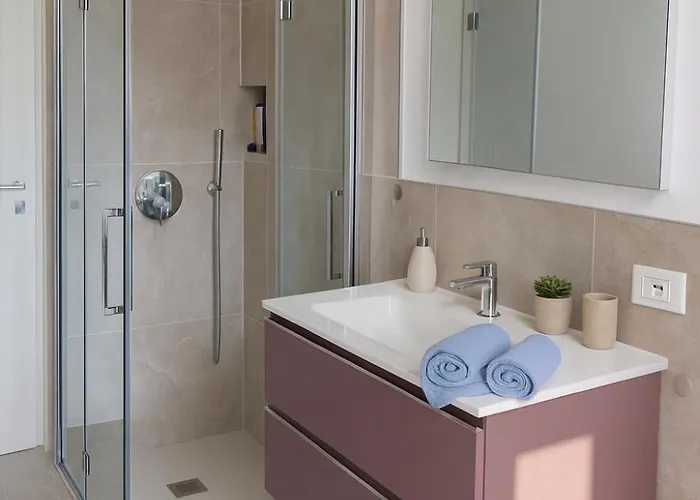 Homeparini - Center Trieste